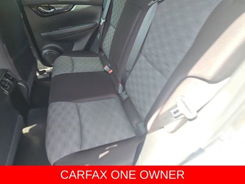 Used 2021 Nissan Rogue Sport SV image 14