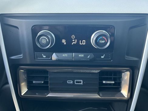 New 2025 GMC Hummer EV 2X image 22