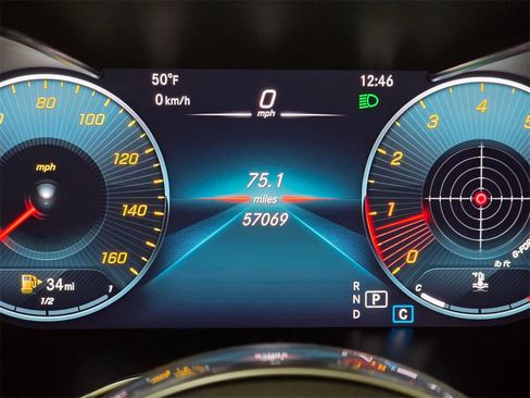 Used 2021 Mercedes-Benz GLC 300 4MATIC w/ AMG Line image 26