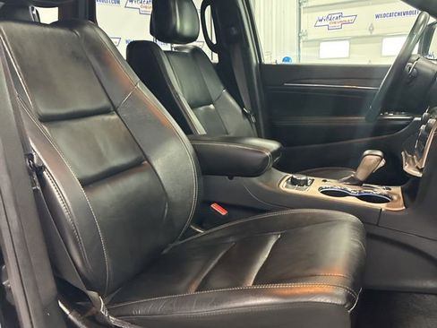 Used 2017 Jeep Grand Cherokee Limited image 49