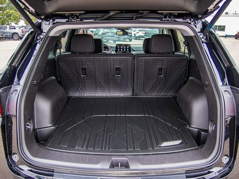 New 2025 Chevrolet Blazer LT w/ Convenience Package image 10