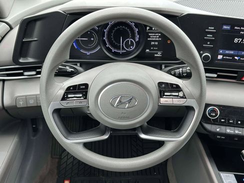 Used 2023 Hyundai Elantra Blue w/ Cargo Package image 12