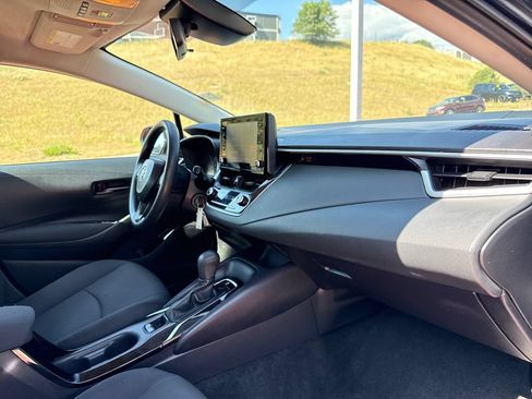 Used 2022 Toyota Corolla LE FWD image 31