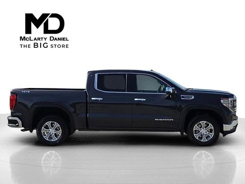 Used 2024 GMC Sierra 1500 SLT image 6