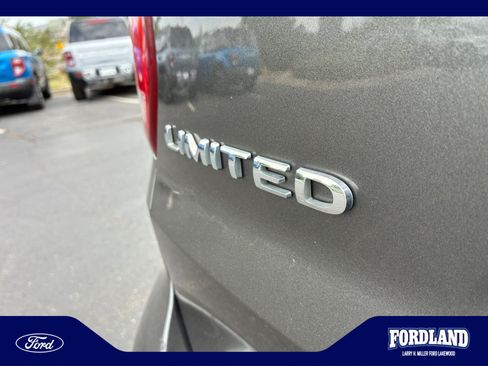 Used 2017 Ford Explorer Limited AWD/4WD image 23