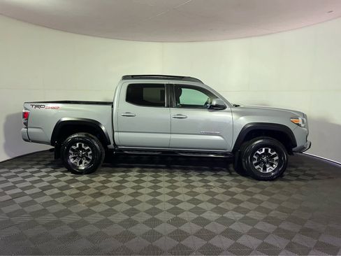 Used 2021 Toyota Tacoma TRD Off-Road w/ Technology Package image 8