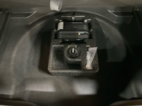 Used 2022 Jeep Cherokee Limited AWD/4WD image 22