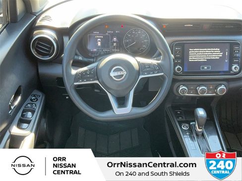 Used 2024 Nissan Kicks SV image 14