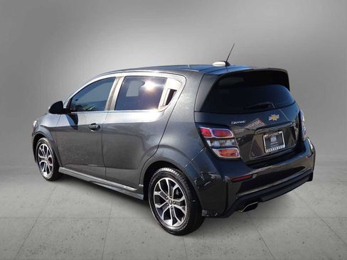 Used 2017 Chevrolet Sonic LT image 6