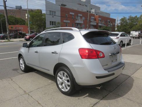 Used 2011 Nissan Rogue SV w/ SL Pkg AWD/4WD image 4