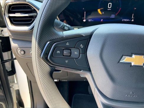 Used 2025 Chevrolet TrailBlazer LT FWD image 18