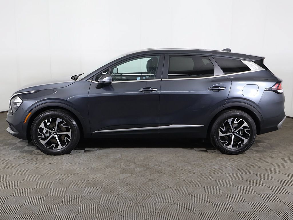 Used 2023 Kia Sportage EX FWD image 17