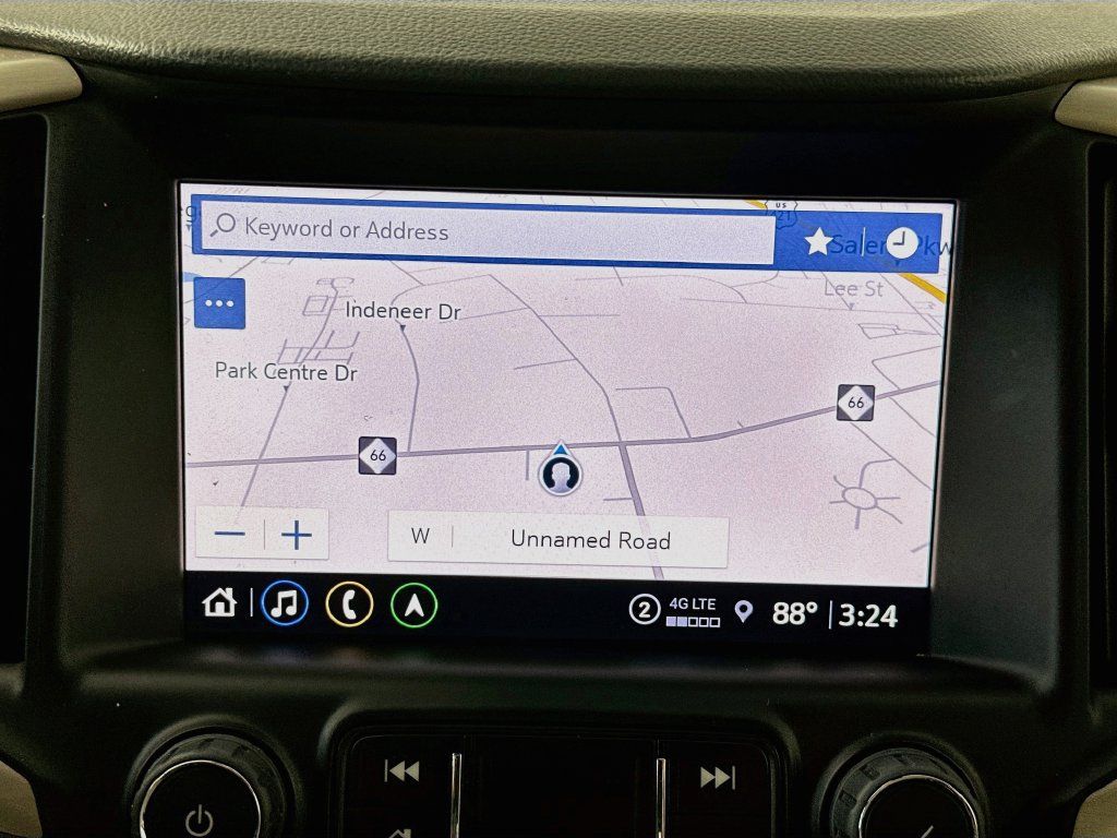 Used 2024 GMC Terrain Denali w/ Denali Premium Package AWD/4WD image 19
