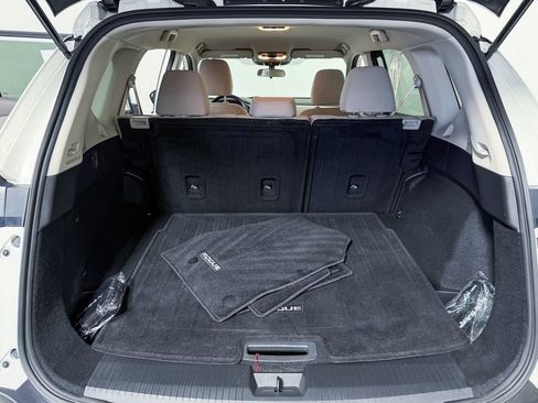 Certified 2022 Nissan Rogue SV AWD/4WD image 38