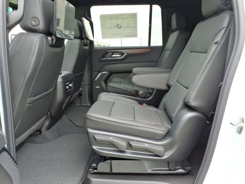 New 2026 GMC Yukon XL Denali w/ Denali Reserve Package AWD/4WD image 14