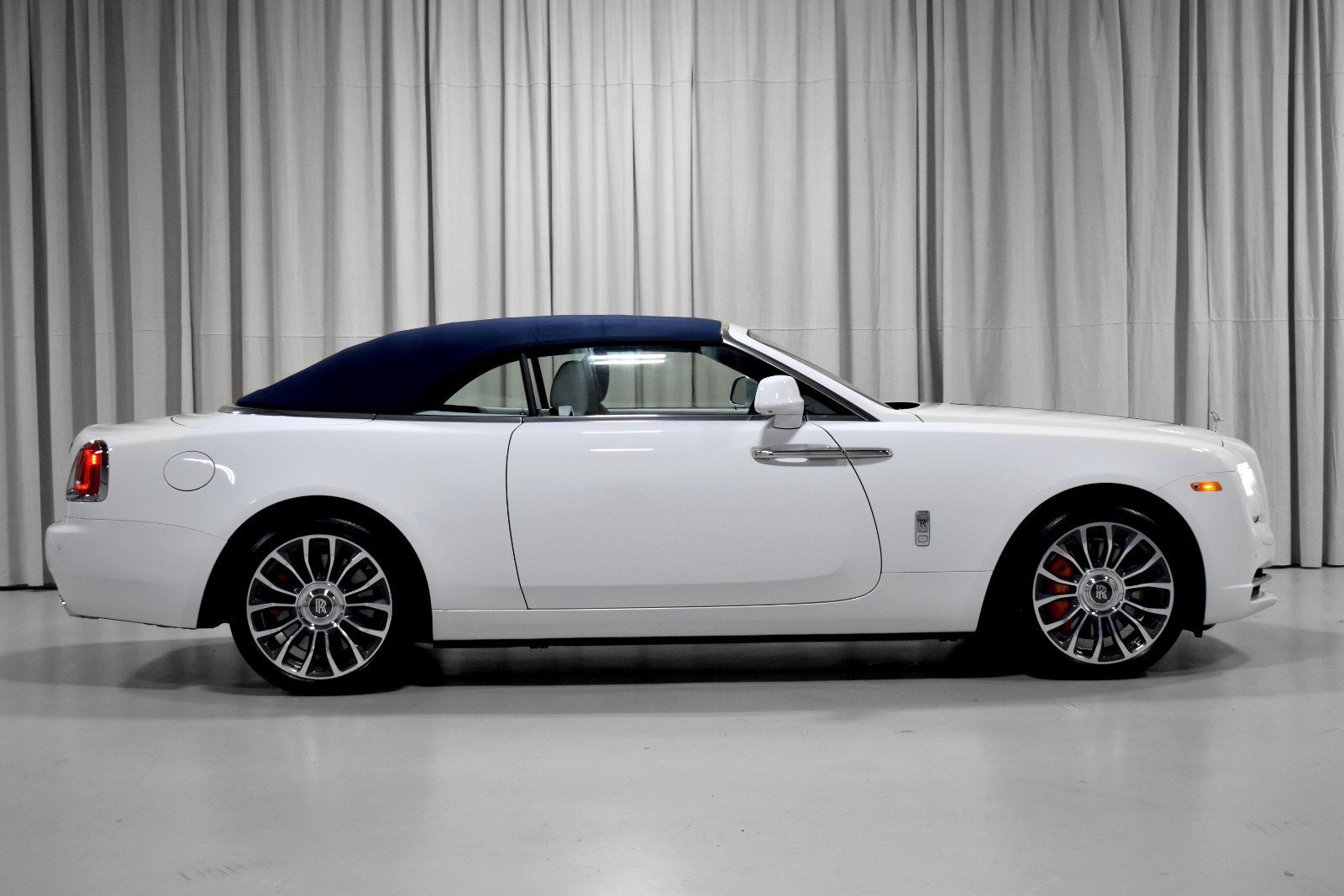 Certified 2020 Rolls-Royce Dawn RWD image 13