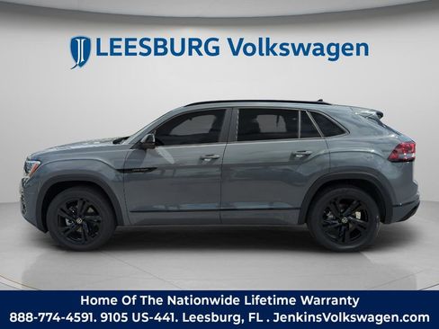 New 2026 Volkswagen Atlas Cross Sport SEL R-Line image 11