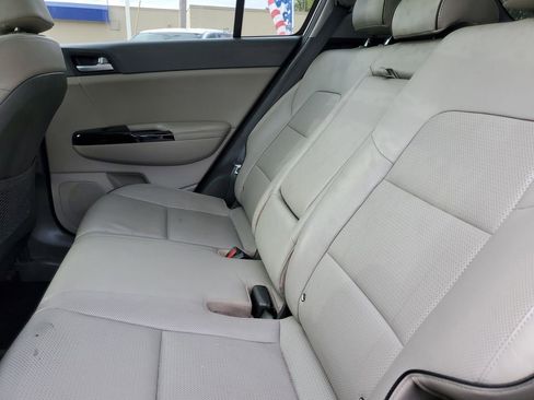 Used 2018 Kia Sportage SX image 11