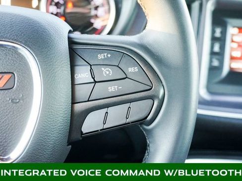 Used 2016 Dodge Challenger SXT image 17