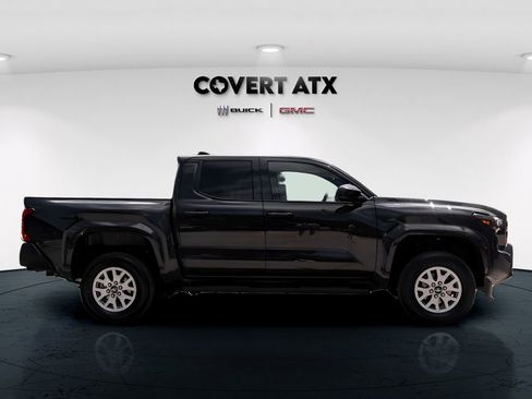 Used 2025 Toyota Tacoma SR AWD/4WD image 8