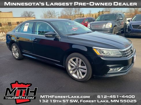 Used 2016 Volkswagen Passat 1.8T SEL Premium image 1