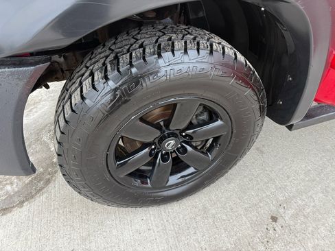 Used 2011 Nissan Titan SV image 33