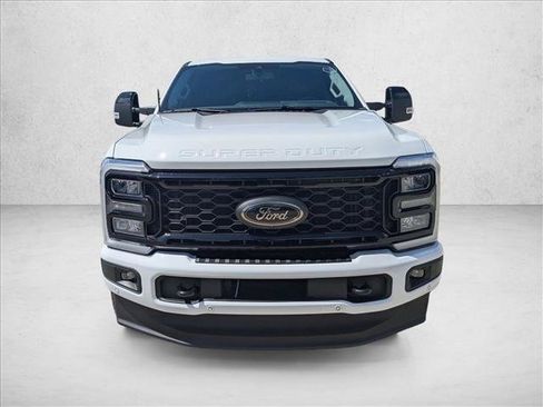 Used 2025 Ford F250 Lariat w/ Lariat Ultimate Package AWD/4WD image 2