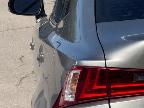 Used 2014 Lexus IS 250 RWD image 23