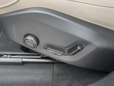 New 2026 Volvo XC60 B5 Plus w/ Protection Package Premier image 16