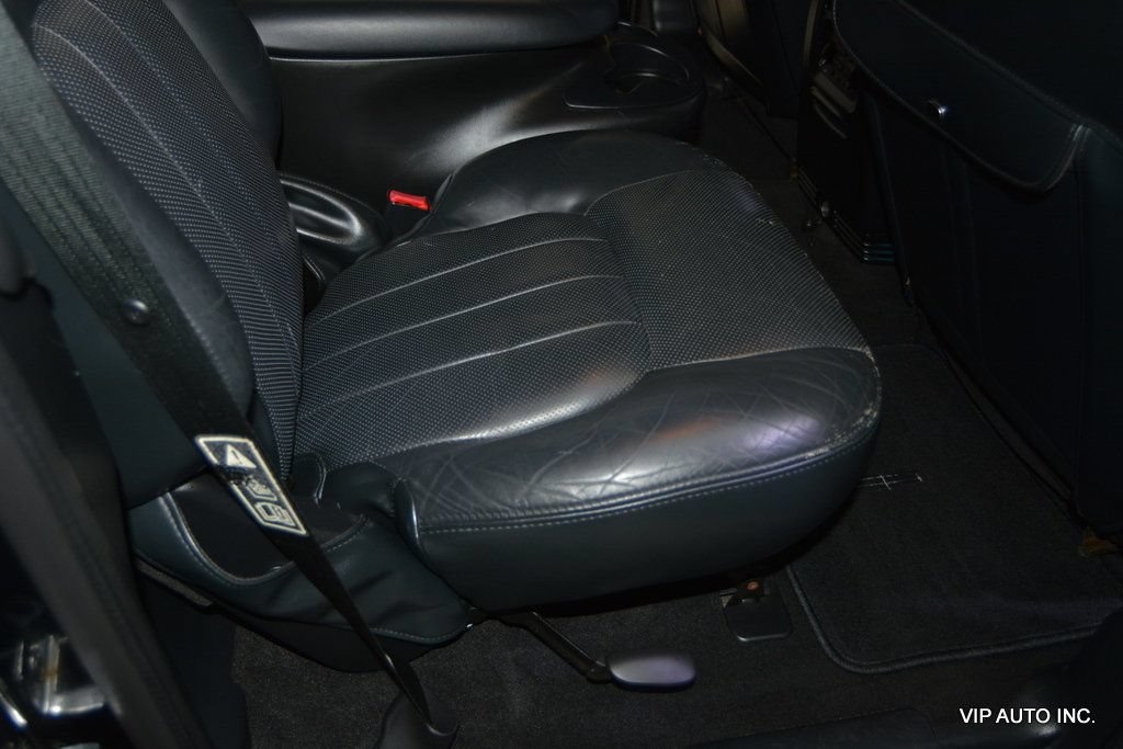 Used 2002 Lincoln Blackwood RWD image 28