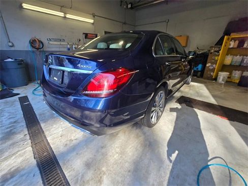 Used 2019 Mercedes-Benz C 300 4MATIC Sedan image 3