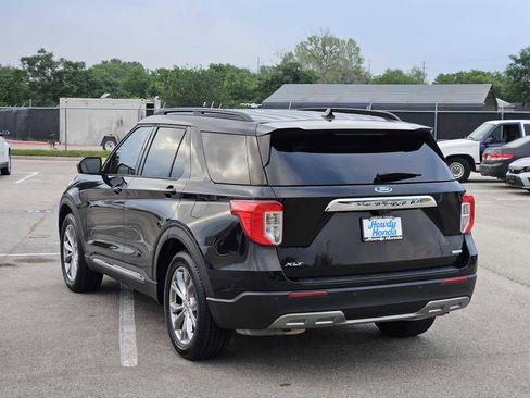 Used 2020 Ford Explorer XLT w/ Equipment Group 202A RWD image 5