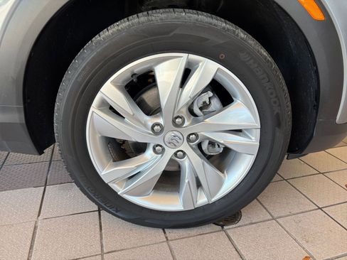 Used 2025 Buick Encore GX Preferred FWD image 29