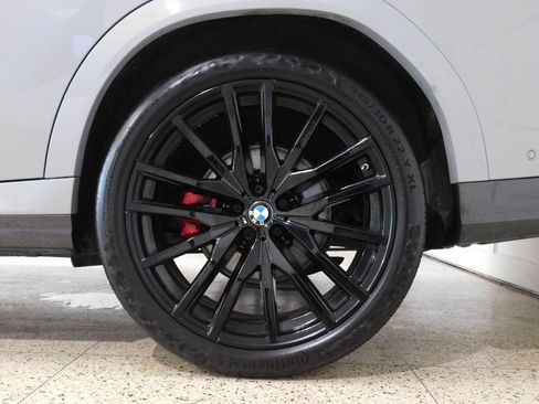 Used 2024 BMW X6 xDrive40i AWD/4WD image 90