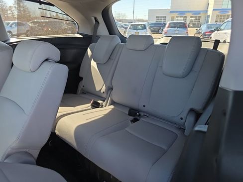 Certified 2023 Honda Odyssey Touring image 24