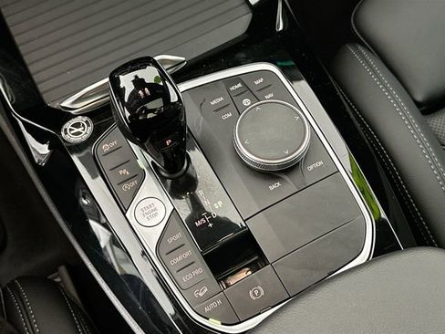 Used 2025 BMW X4 xDrive30i image 16