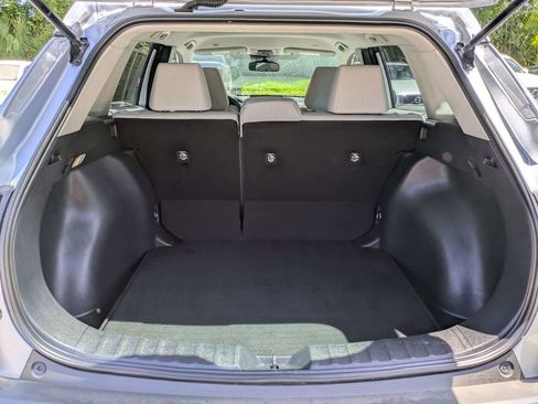 Used 2023 Toyota Corolla Cross L FWD image 15