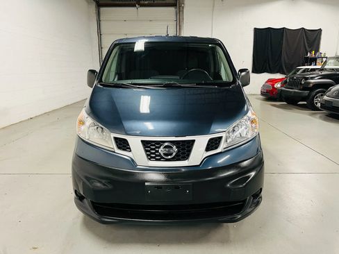 Used 2015 Nissan NV200 SV image 3