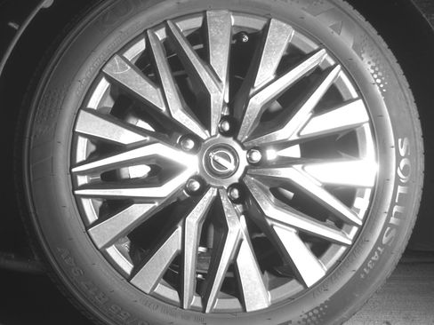 Used 2025 Nissan Altima 2.5 SV FWD image 12