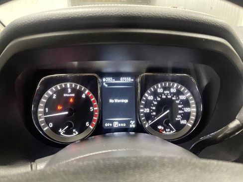 Used 2017 Nissan Titan PRO-4X AWD/4WD image 23