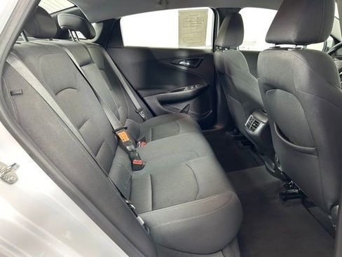 Used 2024 Chevrolet Malibu LT FWD image 13