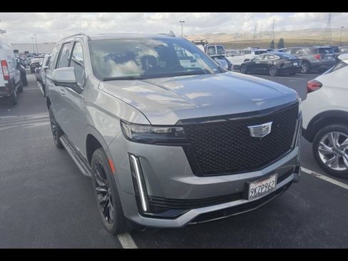 Used 2024 Cadillac Escalade Sport Platinum w/ LPO, ONYX Package AWD/4WD image 6