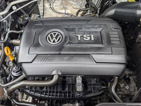 Used 2021 Volkswagen Atlas Cross Sport SEL AWD/4WD image 30