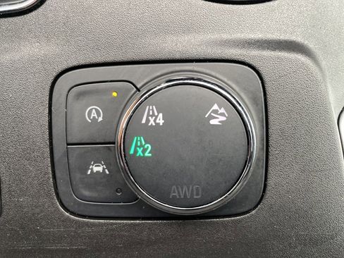 Certified 2024 Chevrolet Traverse LT image 24