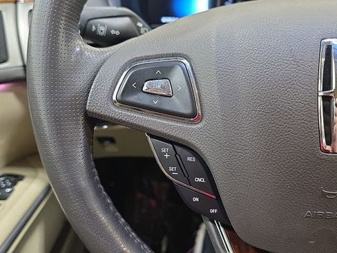 Used 2014 Lincoln MKZ Hybrid FWD image 16