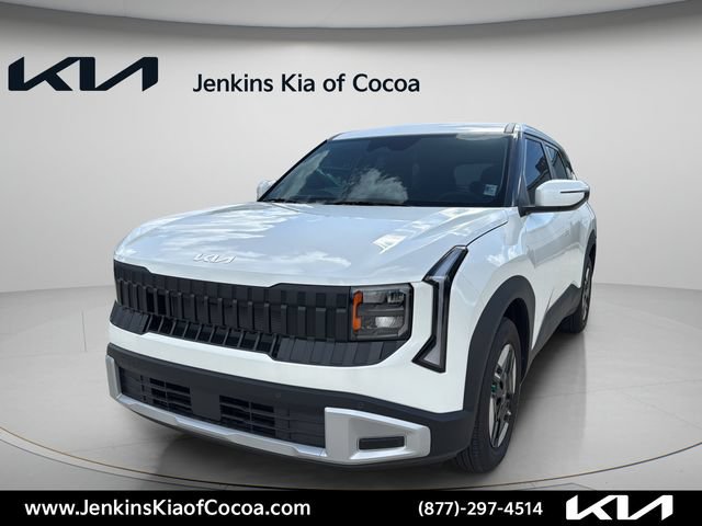 Certified 2027 Kia Seltos LX FWD image 11