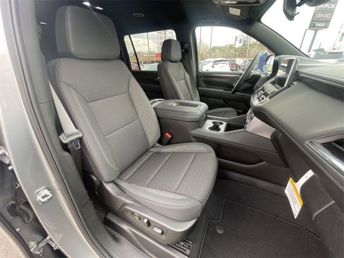 Certified 2024 GMC Yukon XL SLE w/ Gmc Pro Safety Plus Package image 41