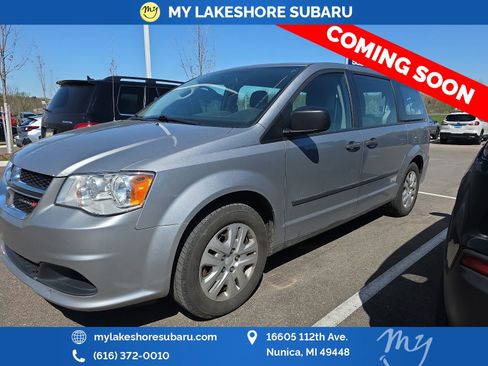 Used 2016 Dodge Grand Caravan American Value Package FWD image 4