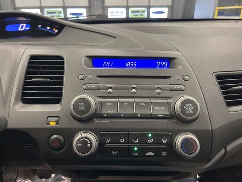 Used 2011 Honda Civic DX-VP image 19