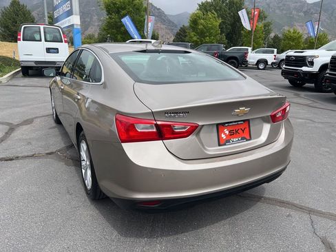 Used 2024 Chevrolet Malibu LT FWD image 11